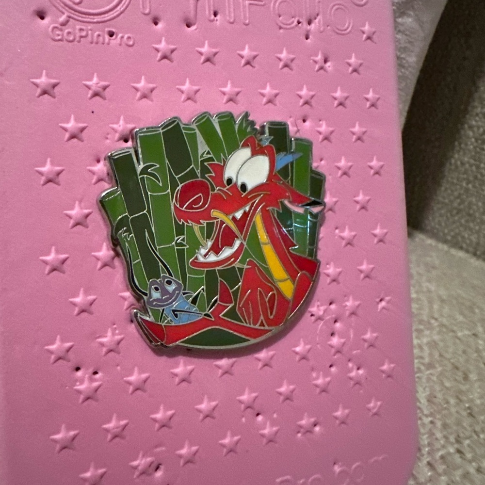 Disney Mushu and Cricket Pin - Picture 2 of 4